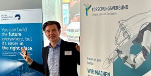 Henryk Mioskowski hält Eröffnungskeynote beim Startschuss für das Maritime Incubator LAB Rostock